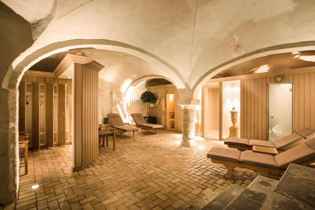 SPA w Dukes' Arches Brugge Adults only, fot. booking.com