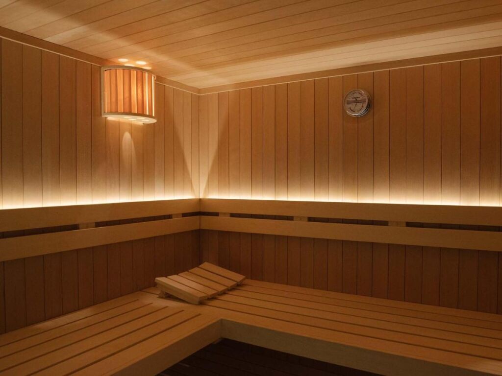  sauna w Maison Haas Hustinx & Spa, fot. booking.com